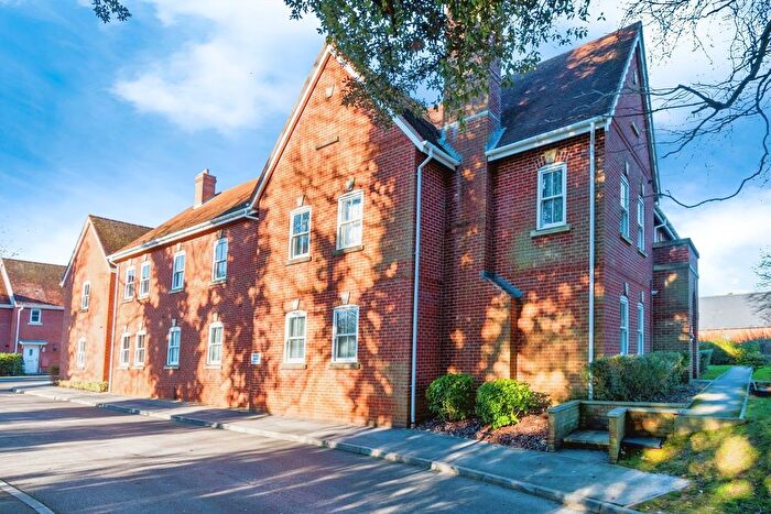 2 Bedroom Flat To Rent In Andover Road, Winchester, SO22