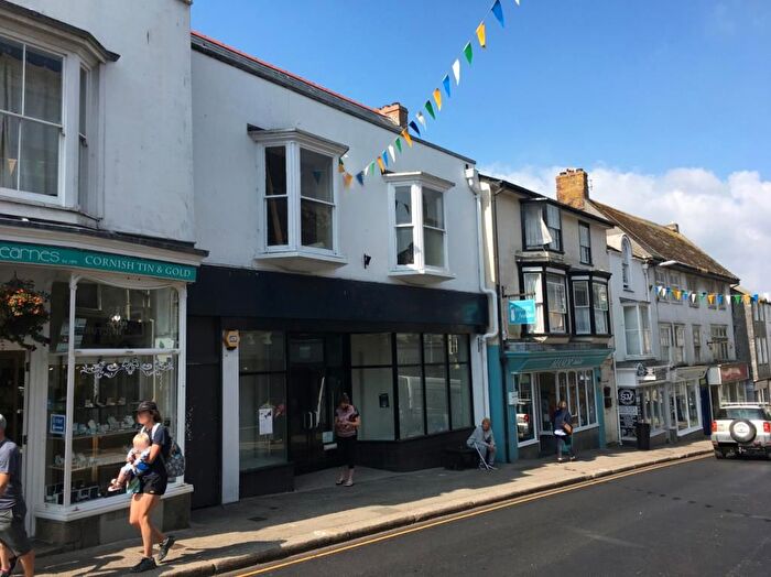 Terraced House For Sale In Meneage Street, Helston, Cornwall, TR13