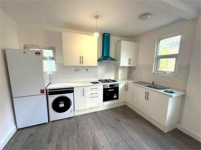 3 Bedroom Maisonette To Rent In Cecil Road, Harrow, Greater London, HA3