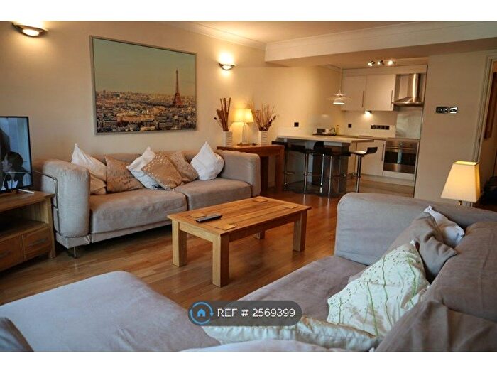 1 Bedroom Flat To Rent In The Highway, London, E1W