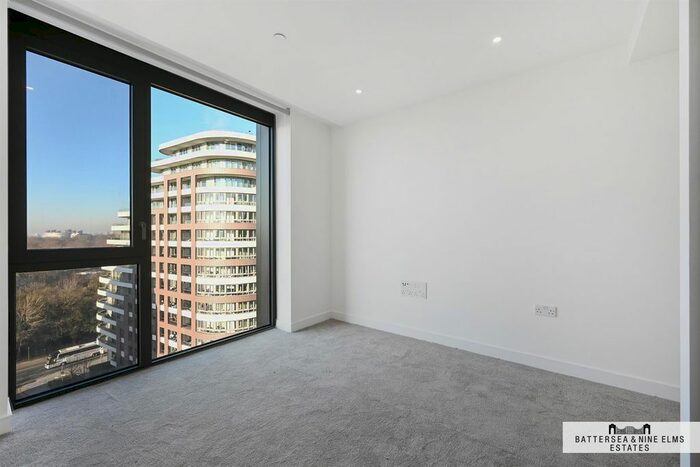 2 Bedroom Flat To Rent In Bowden House, Prince Of Wales Drive, SW11
