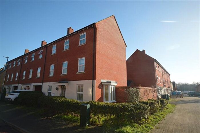 4 Bedroom Town House To Rent In Mario Way, Colchester, CO2
