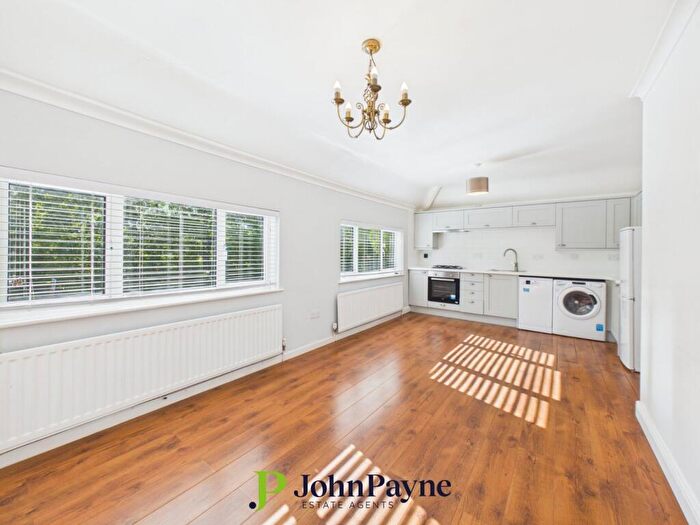 2 Bedroom Apartment To Rent In Green Lane, Finham, Coventry, CV3