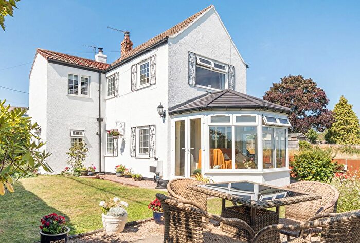 3 Bedroom Semi-detached House For Sale In Frampton End Road, Frampton Cotterell, Bristol, Gloucestershire, BS36