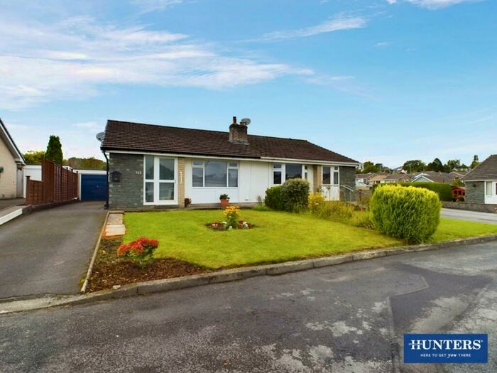 2 Bedroom Semi-Detached Bungalow For Sale In Bellingham Road, Kendal, LA9