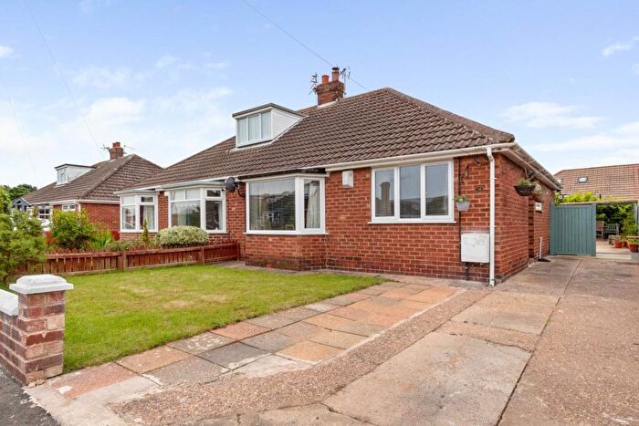 2 Bedroom Bungalow For Sale In Halton Place, Cleethorpes, N.E Lincolnshire, DN35