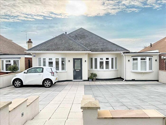 3 Bedroom Detached Bungalow For Sale In Park View Drive, Leigh On Sea, SS9