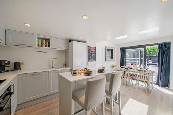 3 Bedroom Terraced House For Sale In Park Road, Kingston Upon Thames, Surrey, KT2