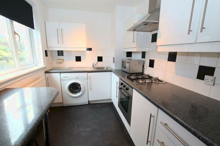 1 Bedroom Flat To Rent In Valleyfield, Westwood, G75