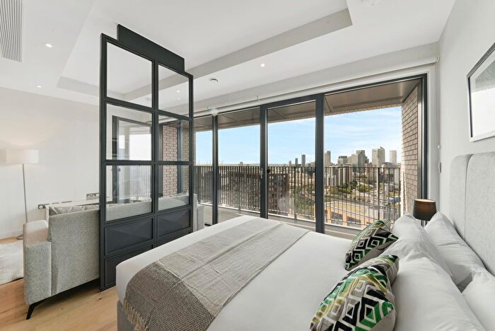 Studio For Sale In Corson House, City Island Way, London, E14