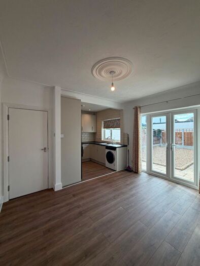 4 Bedroom Terraced House To Rent In Charles Road, Chadwell Heath, Romford, RM6