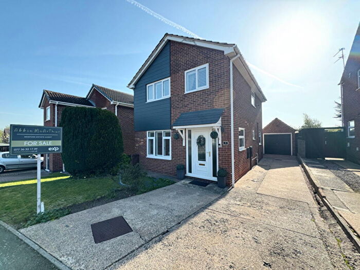 3 Bedroom Detached House For Sale In Highfields Close, Shepshed, Loughborough, LE12