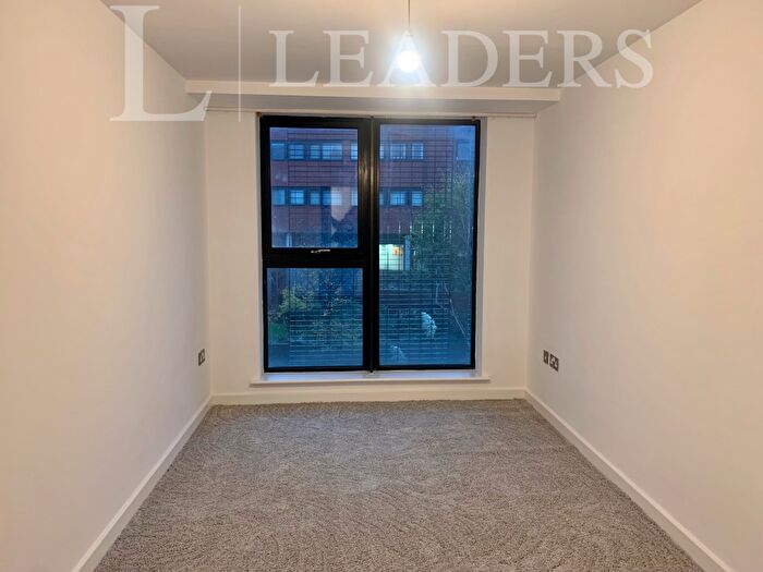 2 Bedroom Apartment To Rent In Avoca Court, Moseley Road, Digbeth, B12