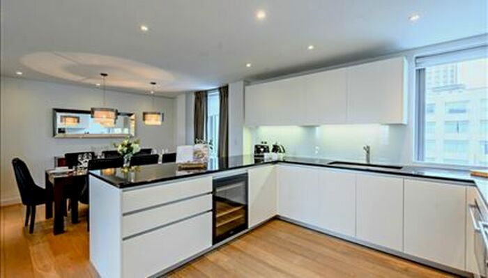 4 Bedroom Flat To Rent In Merchant Square, London, W2