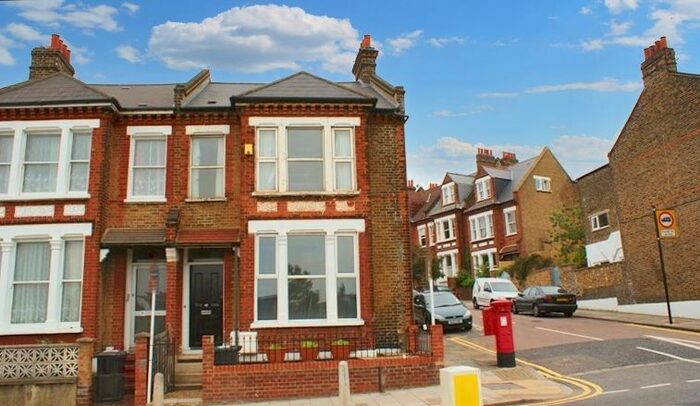 1 Bedroom Maisonette To Rent In Milkwood Road, London, SE24