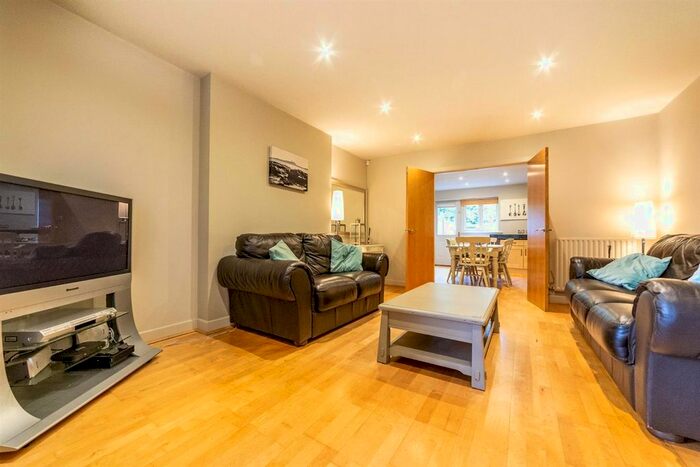 3 Bedroom End Of Terrace House To Rent In Lanesborough Court, Gosforth, NE3