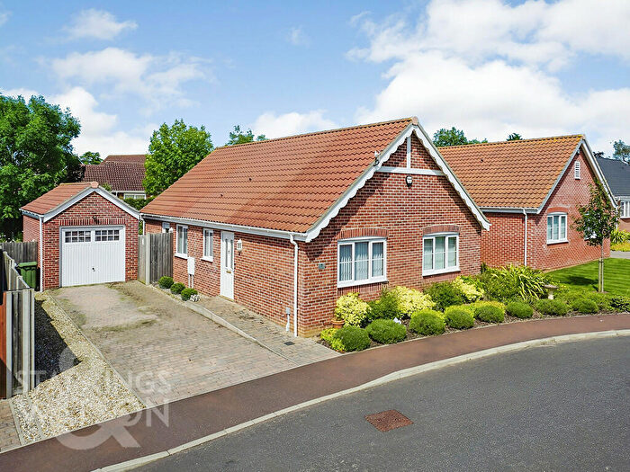 3 Bedroom Detached Bungalow For Sale In Barn Owl Close, Reedham, Norwich, NR13