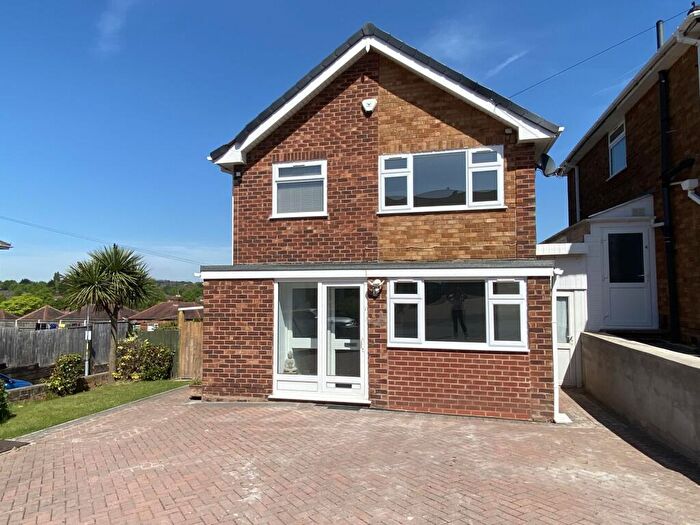 3 Bedroom Detached House To Rent In Wideacre Drive, Birmingham, B44