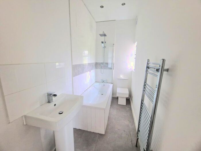 3 Bedroom Flat To Rent In Norton Common Road, Norton, DN6