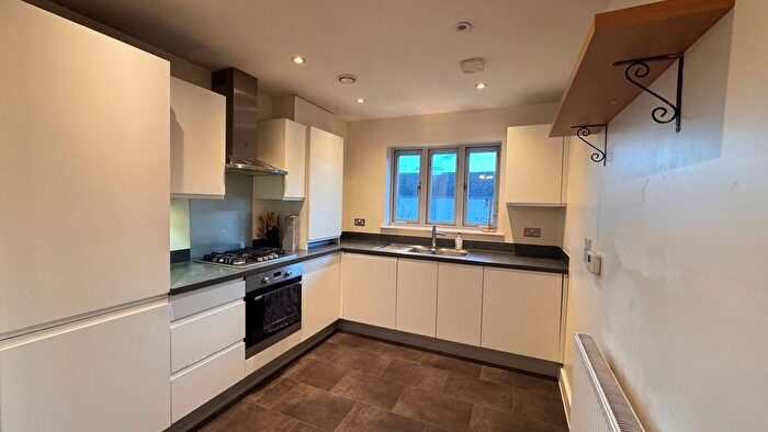 1 Bedroom Flat To Rent In New Mossford Way, Ilford, IG6