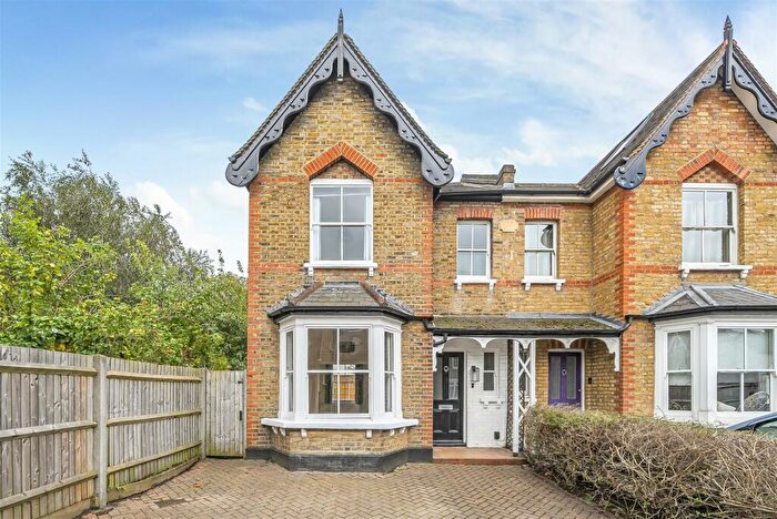 3 Bedroom Semi-Detached House To Rent In Kings Road, Kingston Upon Thames, KT2