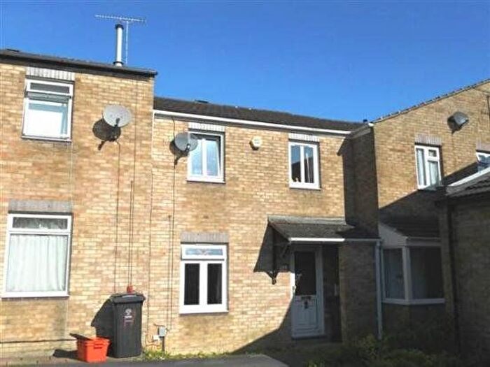 3 Bedroom Terraced House To Rent In Crawford Close, Freshbrook, Swindon, SN5