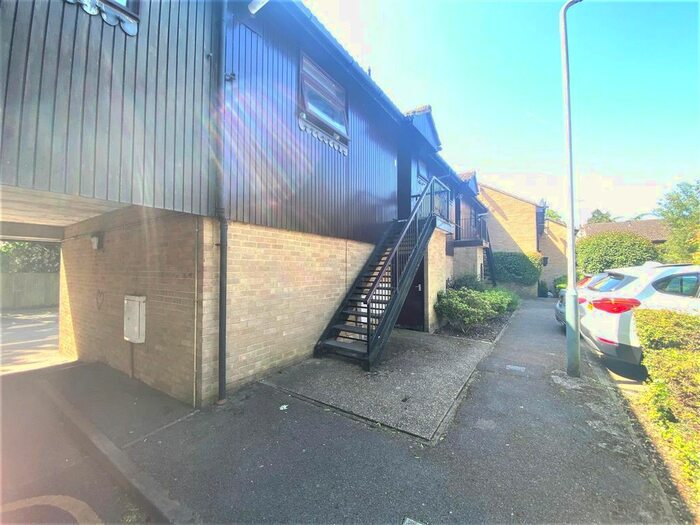 1 Bedroom Flat To Rent In Lambourne Court, St. Johns Close, Uxbridge, UB8