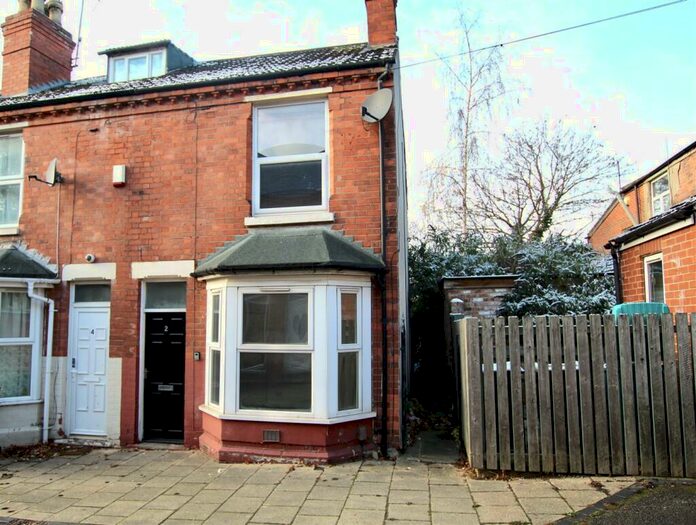 2 Bedroom End Of Terrace House To Rent In Aubrey Avenue, Sneinton, NG2
