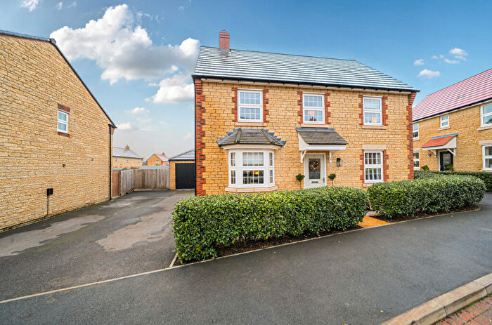 4 Bedroom Detached House For Sale In The Dyggel, Stanford In The Vale, Oxon, SN7