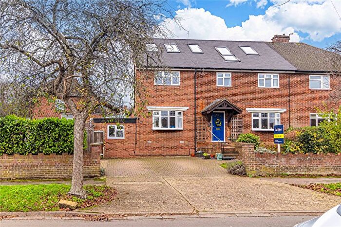 5 Bedroom Semi-Detached House For Sale In Belham Road, Kings Langley, Hertfordshire, WD4