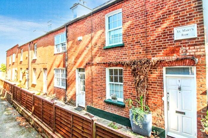 2 Bedroom Terraced House For Sale In St. Marys Row, Aylesbury, HP20