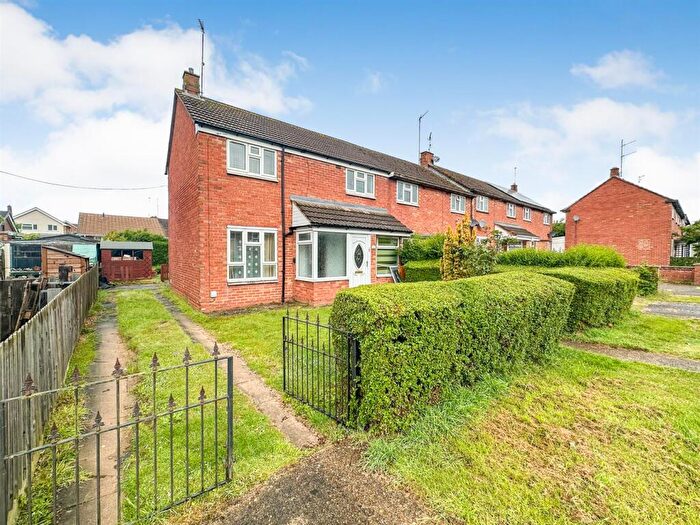 2 Bedroom End Of Terrace House For Sale In Kingsthorpe Avenue, Corby, NN17