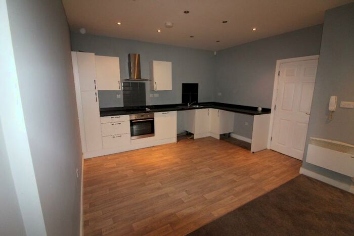 1 Bedroom Apartment To Rent In Flat, Malt Yard, NG7