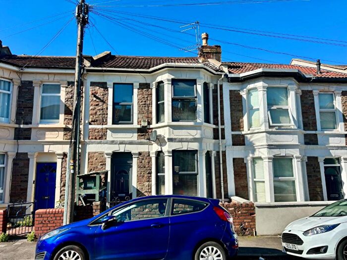 3 Bedroom House For Sale In Witchell Road, Bristol, BS5