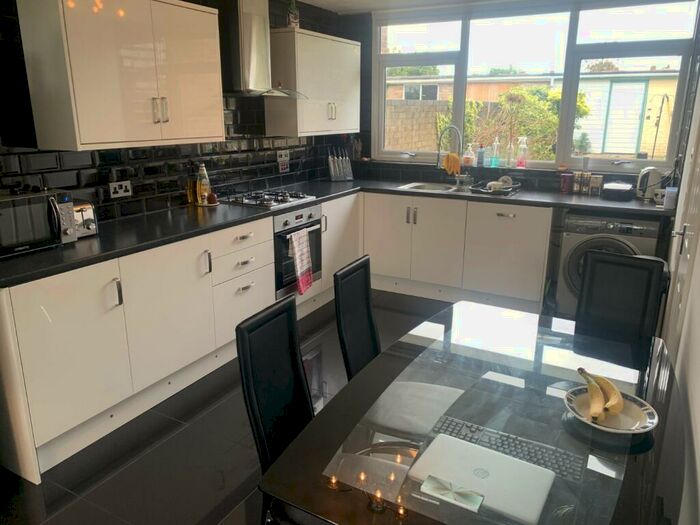 4 Bedroom Town House To Rent In Bramall Court, Peterborough, PE3