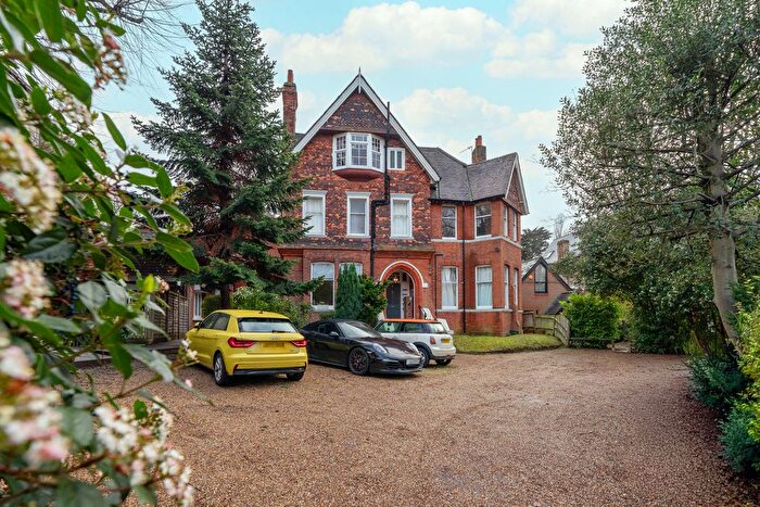 3 Bedroom Flat For Sale In Montpelier Road, Ealing, W5