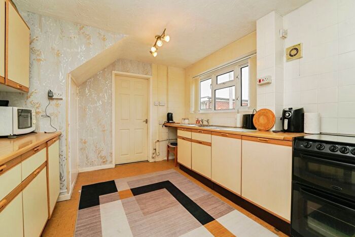 3 Bedroom Terraced House For Sale In Green Close, Honeybourne, Evesham, Worcestershire, WR11