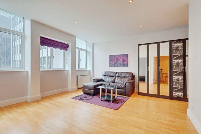 1 Bedroom Flat For Sale In Victoria Avenue, Southend-On-Sea, SS2