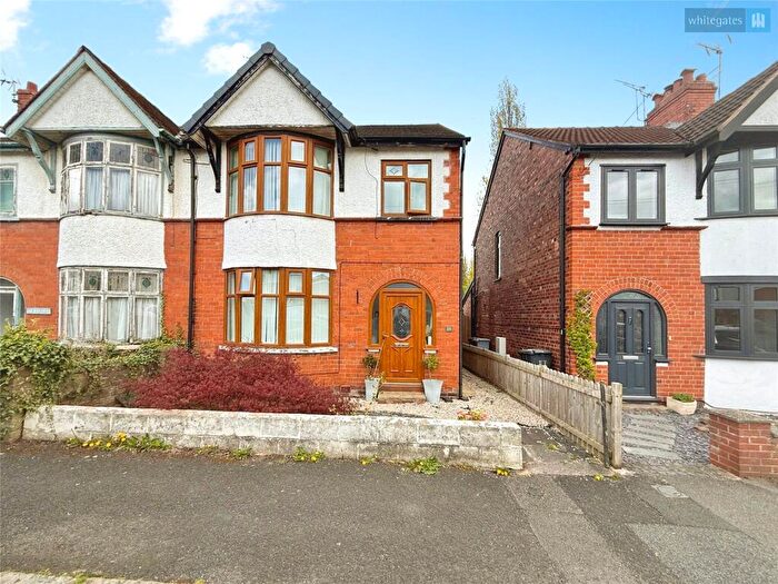 3 Bedroom Semi Detached House For Sale In Hungerford Terrace, Crewe, Cheshire, CW1