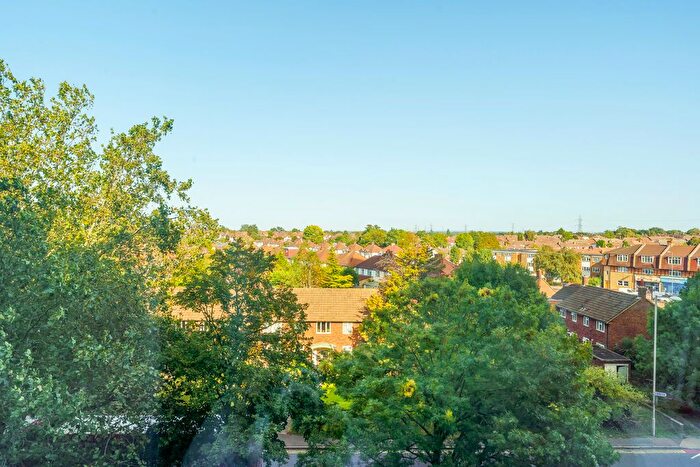 1 Bedroom Flat To Rent In Tolworth Tower, Ewell Road, Surbiton, KT6