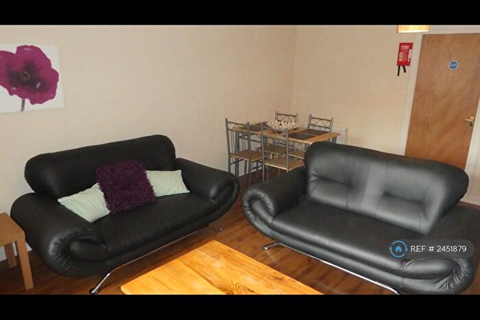 3 Bedroom Flat To Rent In Hmo Licenced - St Mungo Ave, Glasgow, G4