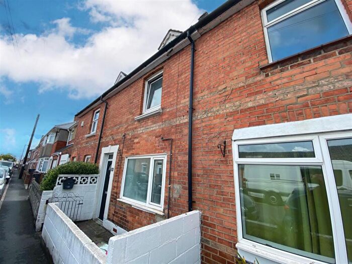 3 Bedroom Terraced House For Sale In Spring Road, Bournemouth, BH1