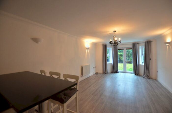 2 Bedroom Apartment To Rent In Upper Park Road, Camberley, GU15