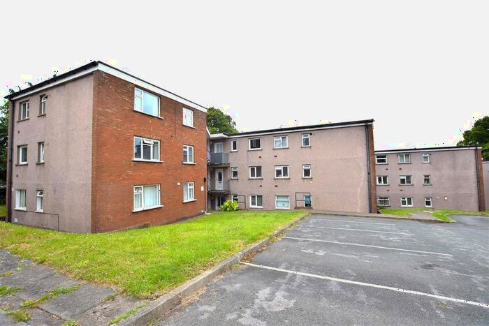 2 Bedroom Flat To Rent In The Gables, Dinas Powys, CF64