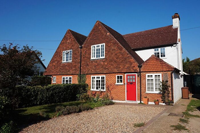 4 Bedroom Semi Detached House For Sale In Salisbury Road, Banstead, SM7