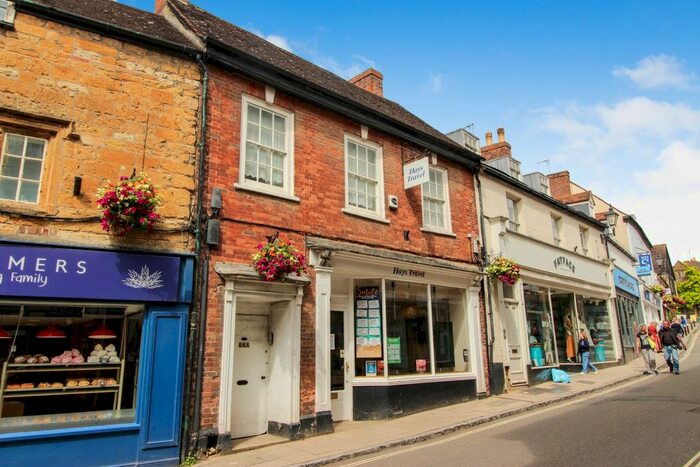 3 Bedroom Flat To Rent In Cheap Street, Sherborne, Dorset, DT9
