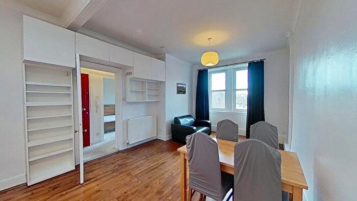 1 Bedroom Flat To Rent In Broughton Road, Edinburgh, EH7