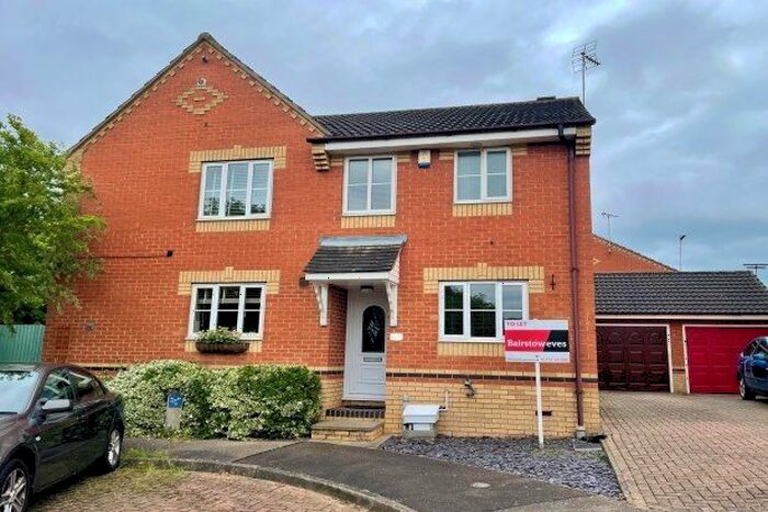 2 Bedroom Property To Rent In Redwing Close, Peterborough, PE2