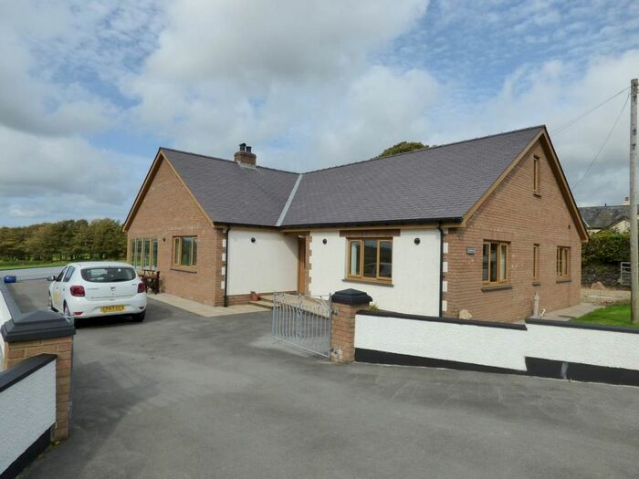 Properties to rent in SA44, Llandysul Houses for sale & to rent