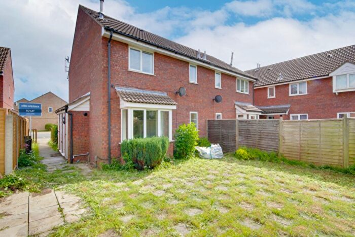 1 Bedroom Cluster House To Rent In Hogarth Close, St. Ives, Cambridgeshire, PE27